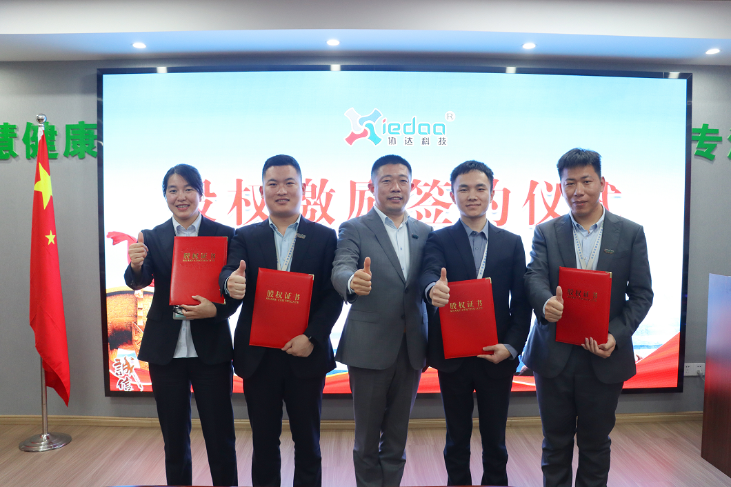 1711951763071059297.png 1711951763071059297.png